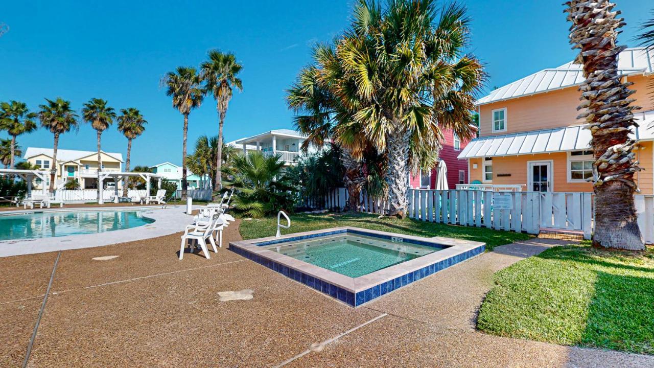 Villa Luxury Beach House, Sleeps 14, Shared Pool, Hot Tub, Golf Cart Port Aransas Exterior foto